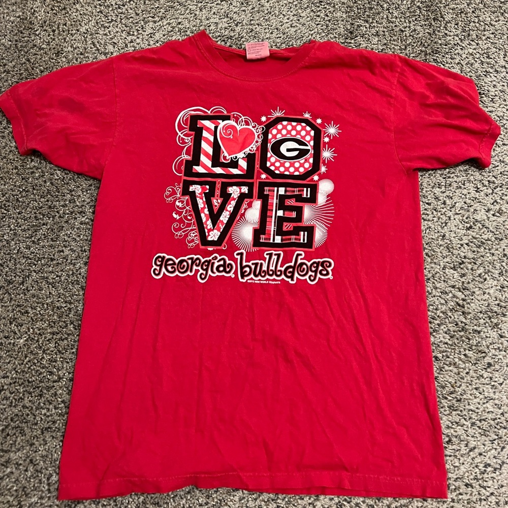 Love UGA comfort colors t shirt size Large